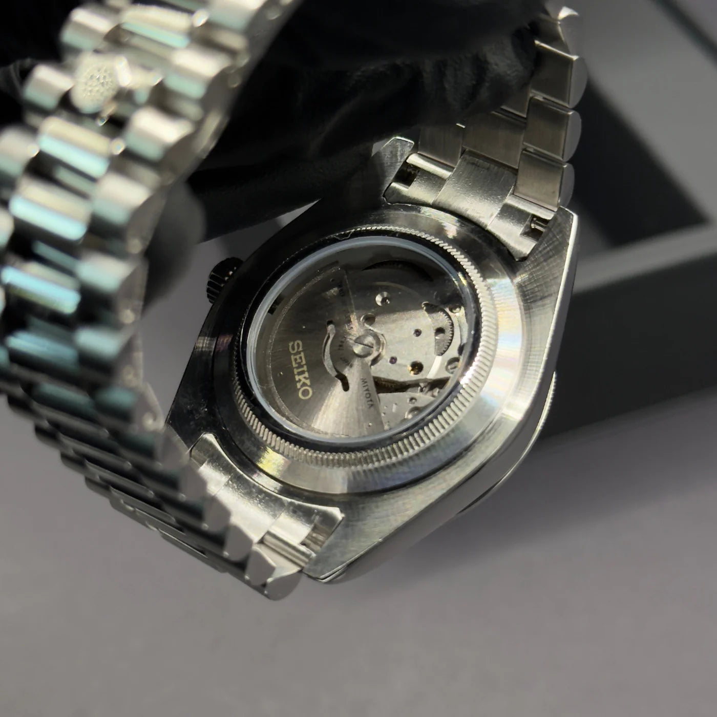 MOD DAYDATE ROMAN GREEN